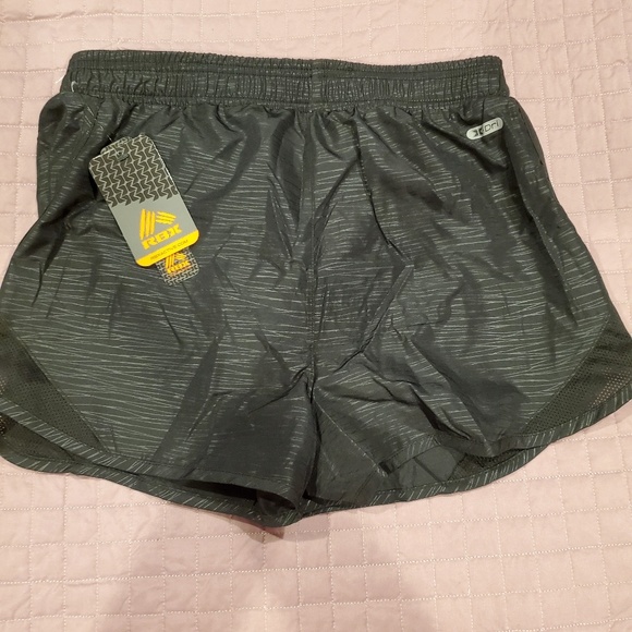 Skort - Picture 2 of 4